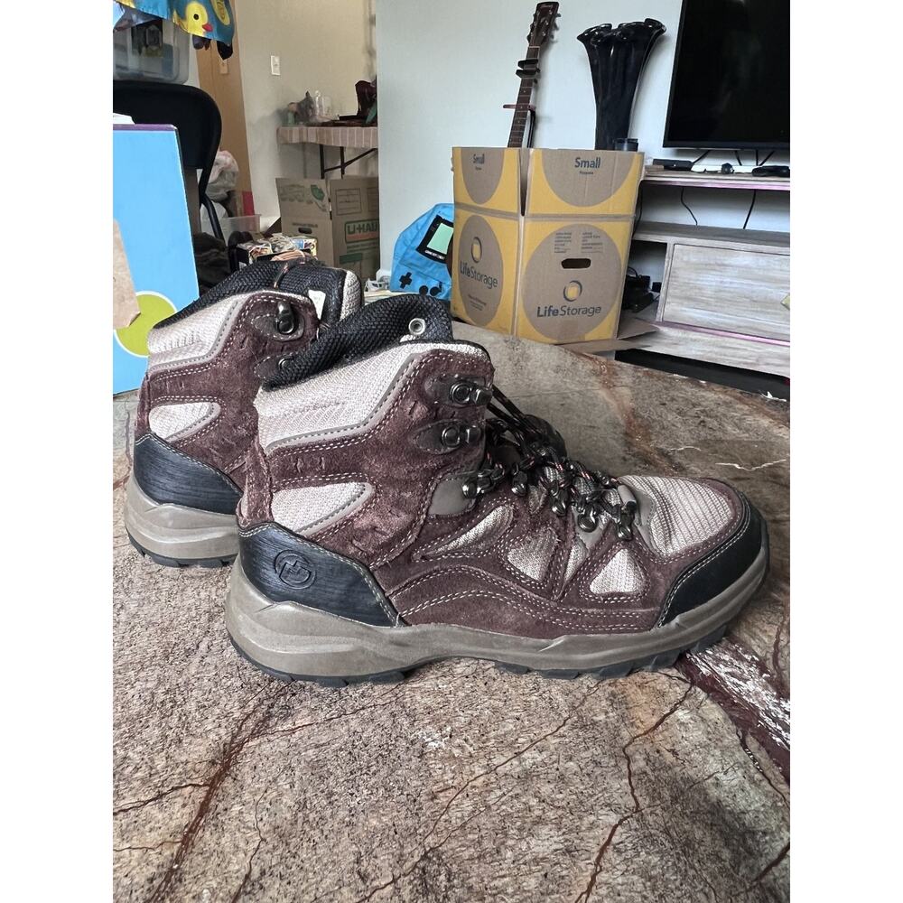 Magellan Outdoors Men's 9.5 Boots Brown Leather Suede Hiking Trail